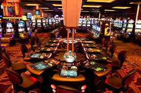 Cuan85 Live Casino meja Baccarat dengan dealer profesional – pengalaman bermain autentik